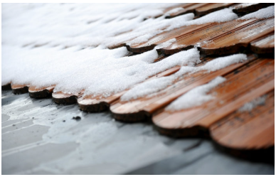 5 Warning Signs Your Roof May Be Leaking